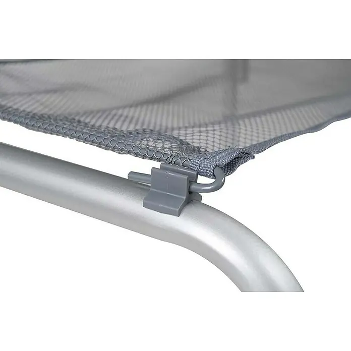 Bo-Camp Campingtisch Premium - L x B x H: 90 x 60 x 81 cm, Aluminium/MDF, Grau - Detailaufnahme eines grauen Wäschekorbs mit Netz und Kunststoffclip.