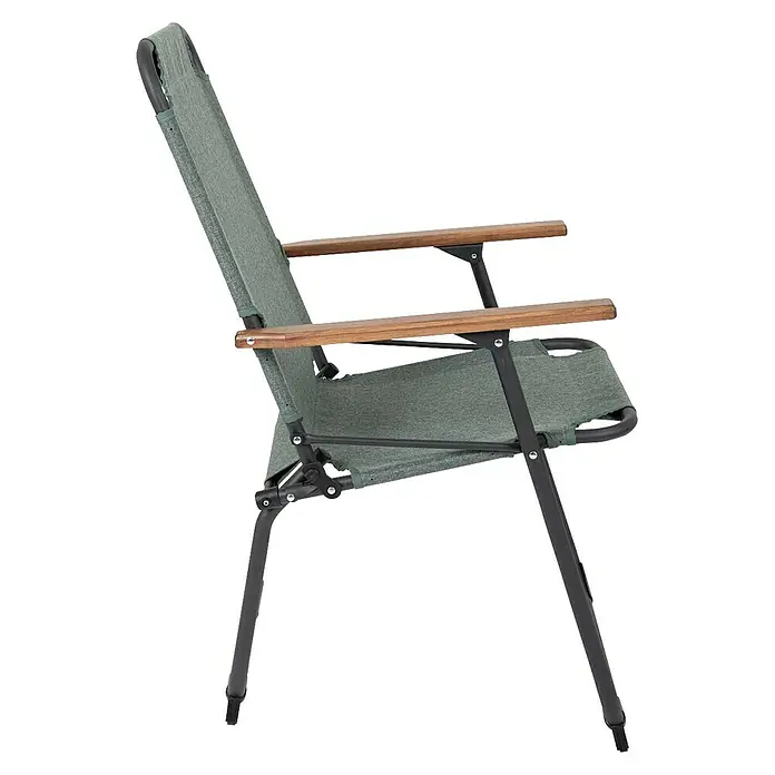 Bo-Camp Campingstuhl Bushwick M - Aluminium, Bambus, Grün, B x T x H: 52 x 60 x 90 cm - Ein olivgrüner Klappstuhl mit Holzarmlehnen. Der Stuhl hat ein robustes Design, ideal für Camping und Outdoor-Aktivitäten.