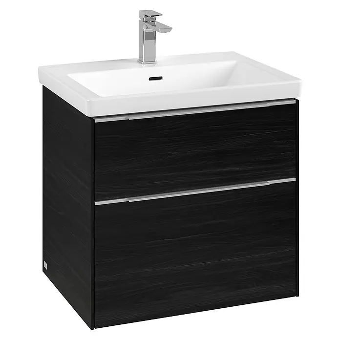 Villeroy & Boch Subway 3.0 Waschbeckenunterschrank - Black Oak, Anzahl Schubladen: 2 Stk., Farbe Griff: Aluminium glänzend, B x T x H: 62,2 x 47,8 x 57,6 cm, Mit Beleuchtung - Abbildung eines modernen Waschtischunterschranks in dunkler Holzoptik mit weißem Waschbecken und Chromarmatur.