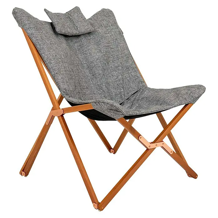 Bo-Camp Campingstuhl Bloomsbury - B x T x H: 75 x 87 x 96 cm, Grau/Braun, Holz/Polyestergewebe - Dieser stilvolle Faltstuhl mit Holzrahmen und grauem Stoffbezug bietet Komfort und Bequemlichkeit. Ideal für Entspannung drinnen oder draußen.