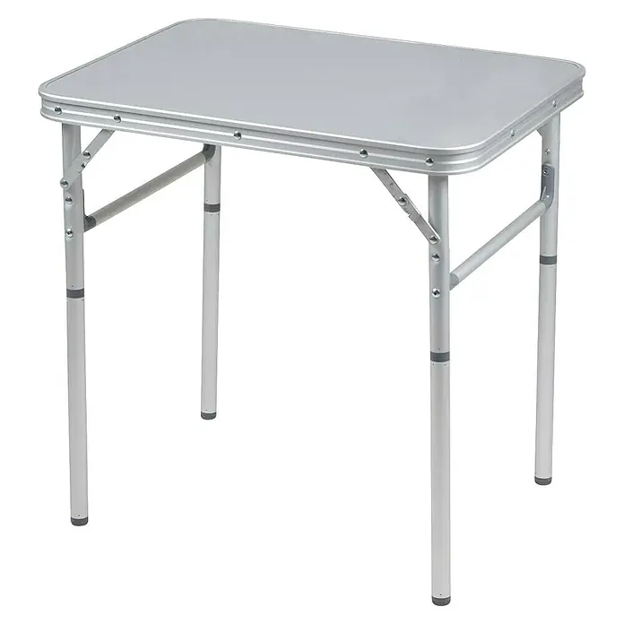 Bo-Camp Campingtisch Premium - L x B x H: 60 x 45 x 60 cm, Aluminium/MDF, Grau - Dieser Artikel zeigt einen silbernen, rechteckigen Campingtisch mit verstellbaren Beinen auf einem Schachbrettmuster-Hintergrund.
