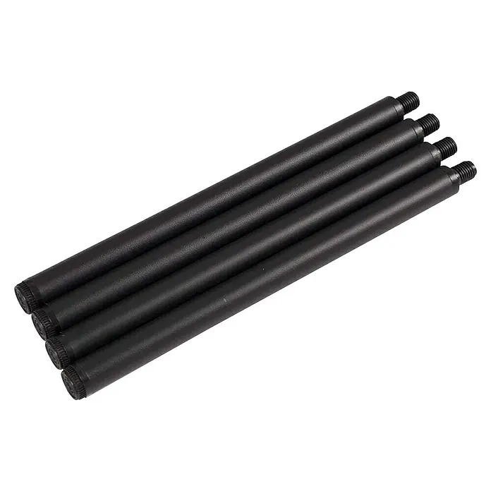 Bo-Camp Campingtisch Industrial - L x B x H: 120 x 60 x 70 cm, Aluminium/MDF, Schwarz/Braun - Nahaufnahme von fünf schwarzen, länglichen Verbindungsstücken mit Gewindeenden, die auf einer reflektierenden Oberfläche liegen.