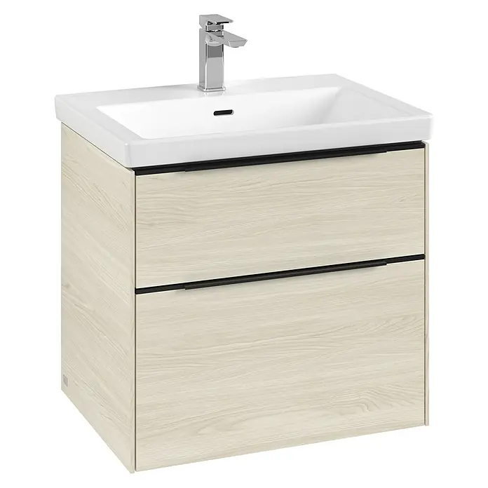 Villeroy & Boch Subway 3.0 Waschbeckenunterschrank - White Oak, Anzahl Schubladen: 2 Stk., Farbe Griff: Volcano Black, B x T x H: 62,2 x 47,8 x 57,6 cm, Mit Beleuchtung - Ein moderner Waschtischunterschrank mit zwei Schubladen und einem weißen Waschbecken mit Armatur.