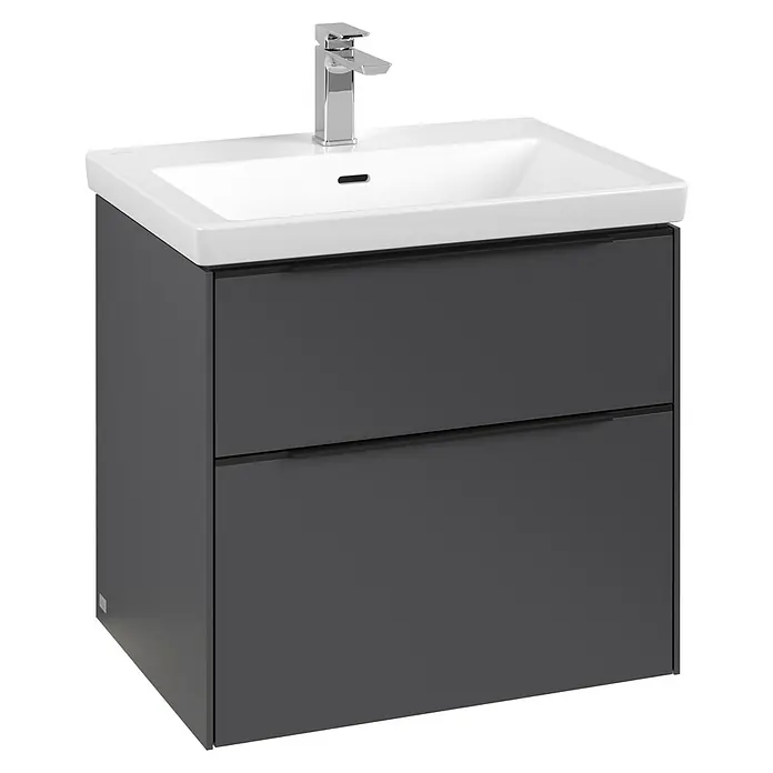 Villeroy & Boch Subway 3.0 Waschbeckenunterschrank - Graphite, Anzahl Schubladen: 2 Stk., Farbe Griff: Volcano Black, B x T x H: 62,2 x 47,8 x 57,6 cm, Mit Beleuchtung - Ein grauer Waschbeckenunterschrank mit weißen Aufsatzwaschbecken und Chromarmatur. Das Badmöbel verfügt über zwei Schubladen.