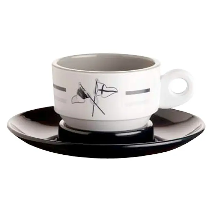 Marine Business Welcome on Board Set de vajilla para café - Plástico, Blanco/Azul marino - Elegante taza de espresso con platillo. La porcelana blanca presenta motivos de banderas marítimas y detalles en gris, sobre un platillo negro.