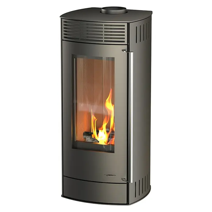 Kaminofen Alpha - 6 kW, Raumheizvermögen: 172 m³, Material Verkleidung: Stahl, Farbe Verkleidung: Gussgrau - Elegantes Kaminofen-Design. Der Ofen verfügt über eine Glastür, durch die man das Flammenspiel beobachten kann.