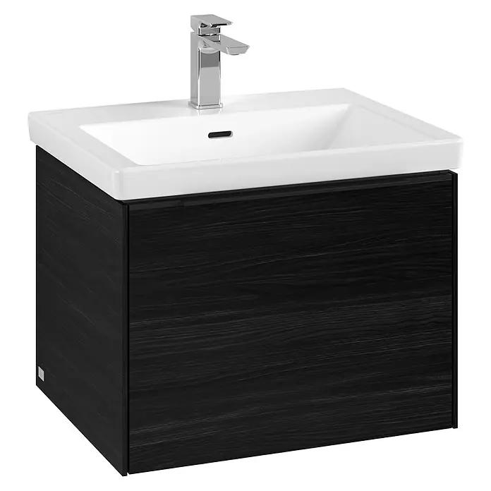 Villeroy & Boch Subway 3.0 Waschbeckenunterschrank - Black Oak, Anzahl Schubladen: 1 Stk., Farbe Griff: Volcano Black, B x T x H: 57,2 x 47,8 x 42,9 cm - Ein moderner Waschtisch mit einem Unterschrank in dunkler Holzoptik und einem weißen Waschbecken mit Armatur.