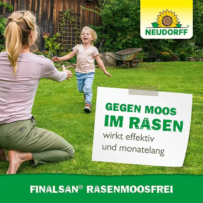 Neudorff Finalsan Rasen-Moosfrei - 500 ml - Werbung für FINALSAN® RASENMOOSFREI, ein Produkt zur Moosbekämpfung im Rasen, dargestellt durch eine spielende Familie im Garten.