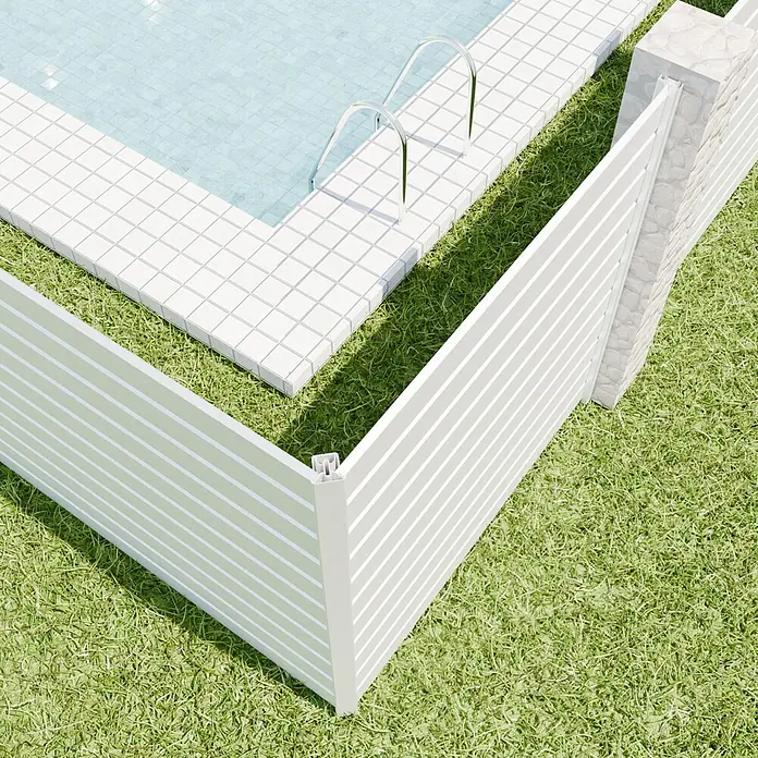 Dioco Smartwall Poste de pared para valla - 2 ud., Altura: 100 cm, Específico para: Fijar en muros o paredes, Blanco - Imagen de una valla de listones horizontales blanca junto a una piscina.