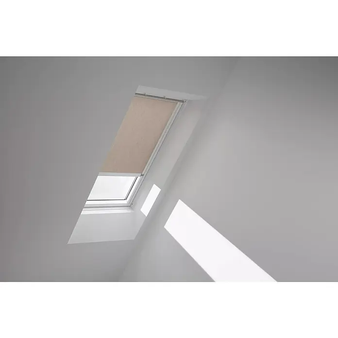 Velux Dachfensterrollo RML CK04 4163KWLFarbe: Nougat - 4163KWL, Farbe Schiene: Weiß, Elektrisch - Stimmungsaufnahme