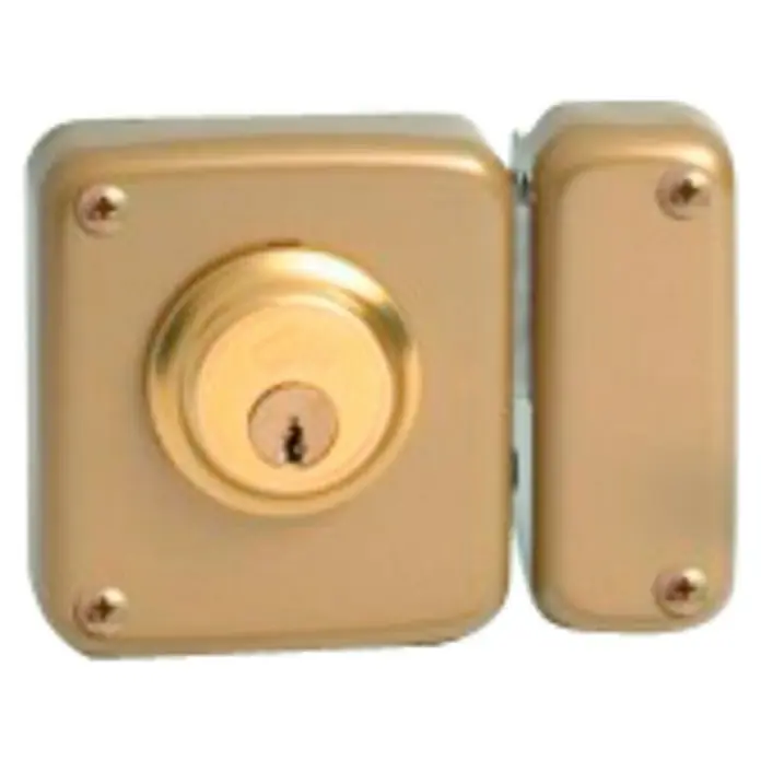 JiS Cerradura con cerrojo 11-8 - Tipo de bloqueo: Cerradura de bombín, DIN-Izquierda, Puerta exterior - Primer plano de una cerradura de cilindro dorada con accesorios, ideal para seguridad adicional.