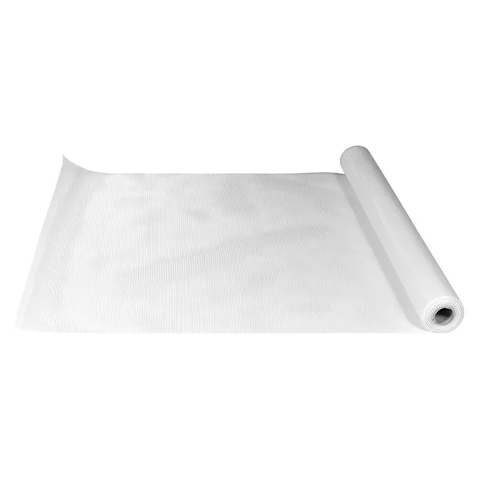 Dakota Tela de fibra de vidrio para yeso - 1 x 50 m - Imagen de un rollo de papel blanco con textura acanalada, parcialmente desenrollado para mostrar el material.