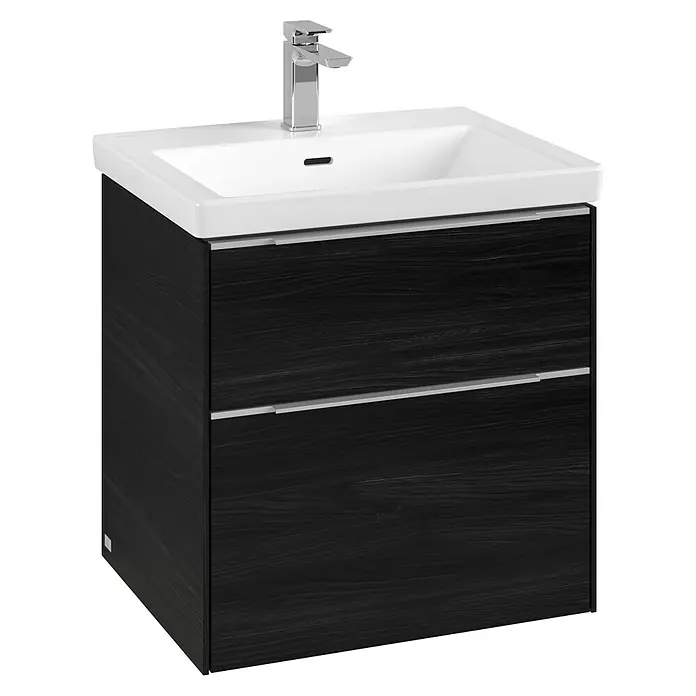 Villeroy & Boch Subway 3.0 Waschbeckenunterschrank - Black Oak, Anzahl Schubladen: 2 Stk., Farbe Griff: Aluminium glänzend, B x T x H: 57,2 x 47,8 x 57,6 cm, Mit Beleuchtung - Bild eines Waschtischunterschranks in dunkler Holzoptik mit einem modernen, eckigen Waschbecken und einer eleganten Armatur.
