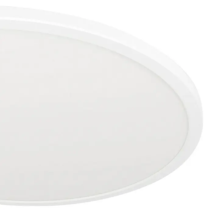 Eglo connect.z LED-Panel rund Rovito-Z - 16,8 W, Ø x H: 50 x 3,2 cm, Weiß, RGBW - Nahaufnahme einer runden, weißen Deckenleuchte, die ein sanftes, diffuses Licht abstrahlt und sich ideal für moderne Innenräume eignet.