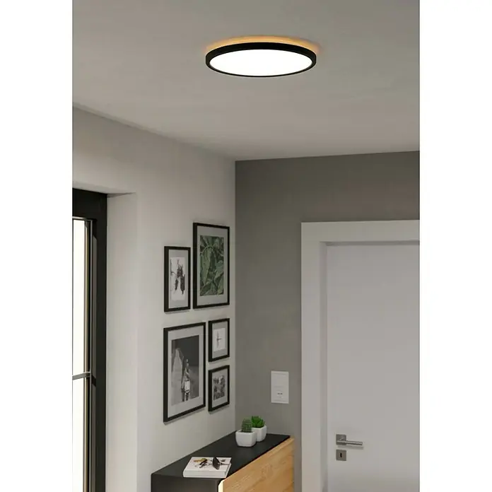 Eglo connect.z LED-Panel rund Rovito-Z - 16 W, Ø x H: 30 x 3 cm, Schwarz, RGBW - Deckenleuchte mit Holzrand. Die Deckenlampe mit dem hellen Licht sorgt für eine moderne Atmosphäre im Raum.