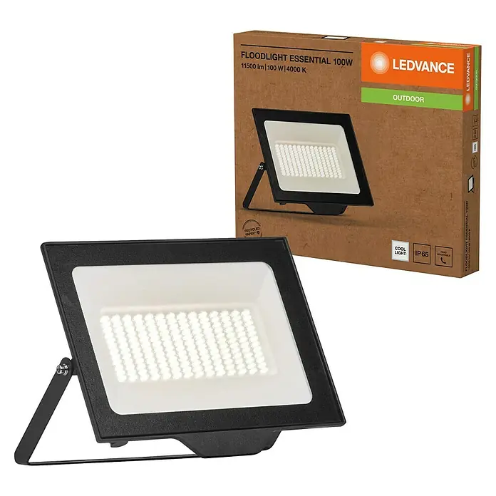Ledvance LED-Baustrahler - 100 W, 10.000 lm, 4.000 K, 270 x 30 x 222 mm, IP65 - Schwarzer LED-Fluter mit weißer Leuchtfläche, gezeigt mit brauner Kartonverpackung, die LEDVANCE-Branding und Produktdetails aufweist.