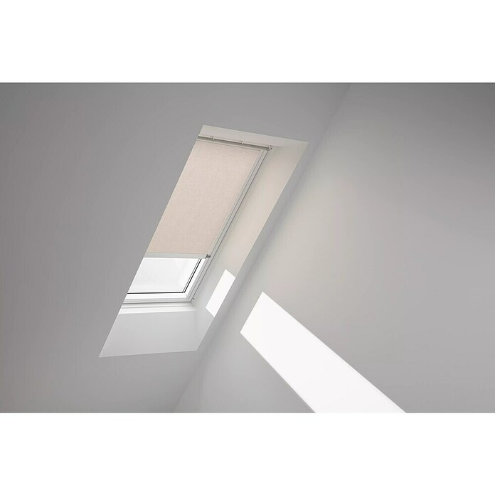 Velux Dachfensterrollo RSL SK06 4169KWL (Farbe: Helltaupe - 4169KWL, Farbe Schiene: Weiß, Solarbetrieben) | BAUHAUS