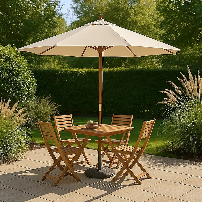 Sunfun Parasol Lian - Crudo, Diámetro de cobertura: 300 cm - Una mesa de jardín cuadrada con cuatro sillas a juego bajo un parasol, ideal para relajarse al aire libre.