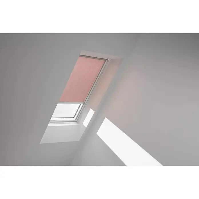 Velux Dachfensterrollo RSL SK08 4168KFarbe: Rosenholz - 4168K, Farbe Schiene: Aluminium, Solarbetrieben - Stimmungsaufnahme