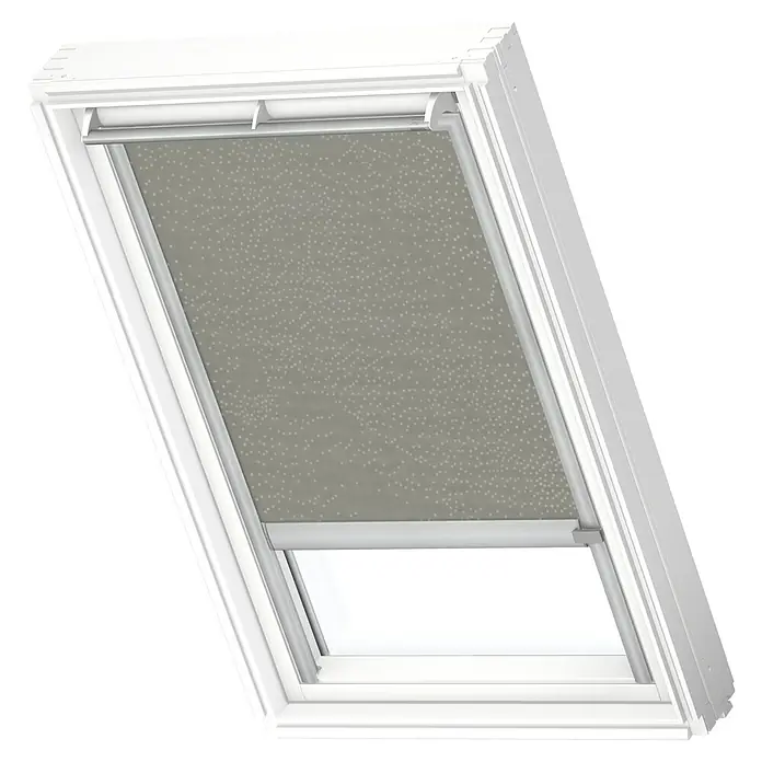 Velux Dachfensterrollo RML MK08 4165K - Farbe: Olivebeige - 4165K, Farbe Schiene: Aluminium, Elektrisch - Ein Dachfenster mit einem grauen Rollo, das teilweise heruntergelassen ist. Die weiße Umrandung des Fensters ist gut sichtbar.