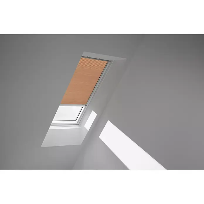 Velux Dachfensterplissee FSC U08 1049KFarbe: Apricot - 1049K, Farbe Schiene: Aluminium, Solarbetrieben - Stimmungsaufnahme