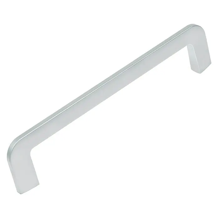 Nesu Tirador para muebles 886001 - L x An x Al: 17,5 x 0,8 x 3,2 cm, Cromo, Distancia entre orificios: 160 mm - Primer plano de un tirador de mueble plateado, perfecto para cajones y armarios, agregando un toque moderno.