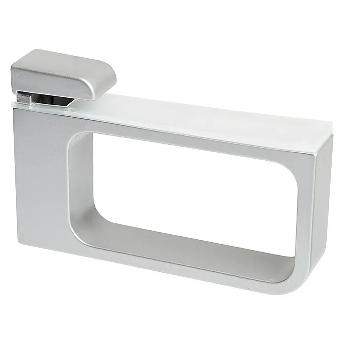 Format Wandregalhalter Clapton - L x B x H: 10 x 6 x 1,9 cm, Silber - Nahaufnahme eines stilvollen, silbernen Handtuchhalters, der modernes Design und Funktionalität für das Badezimmer vereint.