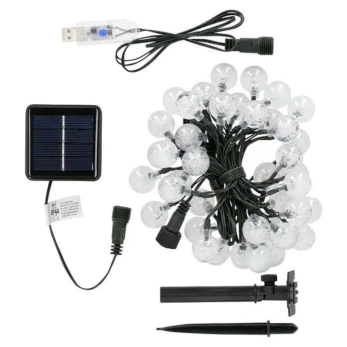 BAUHAUS LED-Solar-Lichterkette Bubble - Innen, 6,9 m, Mehrfarbig - Nahaufnahme einer Solar-Lichterkette mit runden, klaren Glühbirnen und einem Solarpanel zur Stromversorgung.