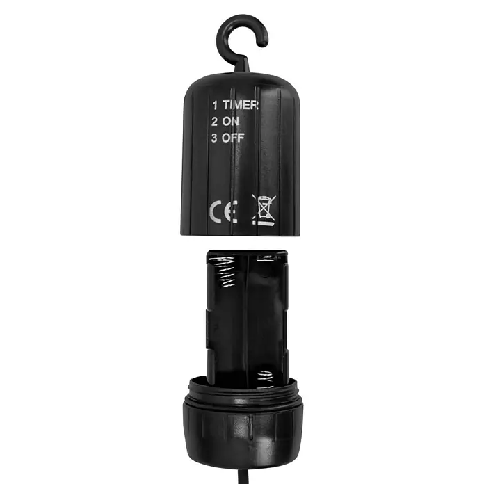 Starlux Pendelleuchte Laterne Metall - L x B x H: 18 x 18 x 21 cm, Schwarz, IP44 - Nahaufnahme einer geöffneten, schwarzen Batteriebox mit Timer-Funktion, die die Batteriefächer zeigt.