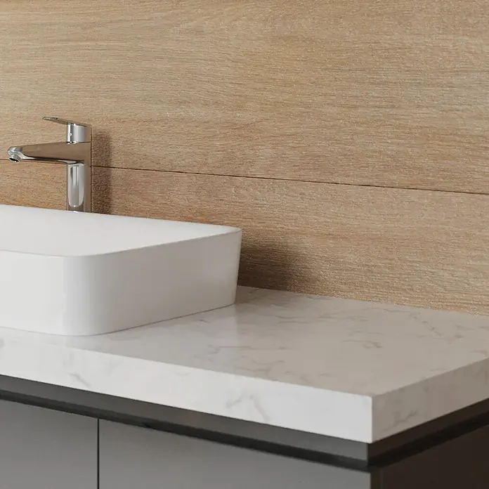Wandfliese Spa Beige Base - 30 x 90 cm, Beige, Matt - Elegantes Badezimmerwaschbecken mit minimalistischem Design, das durch klare Linien und hochwertige Materialien besticht.