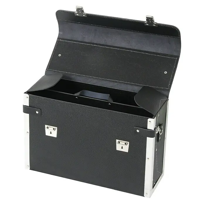 Hepco & Becker Werkzeugtasche Favorit 7120 - Innenmaß: B x T x H: 420 x 150 x 250 mm, Leder - Geöffnete schwarze Aktenkassette mit silbernen Beschlägen und Griff. Das Innere des Aktenkoffers ist ebenfalls schwarz.