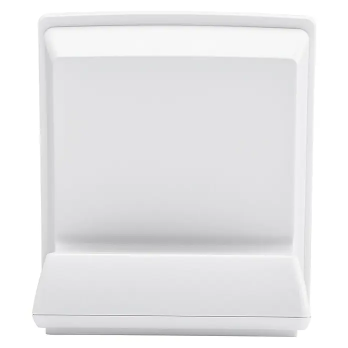 Homematic IP Halterung Tischaufsteller HmIP-DS55 - Batteriebetrieben, 7,9 x 9 x 6,7 cm, Weiß - Nahaufnahme einer weißen quadratischen Abdeckung mit erhabener Front und abgeschrägter Unterseite vor schwarzem Hintergrund.