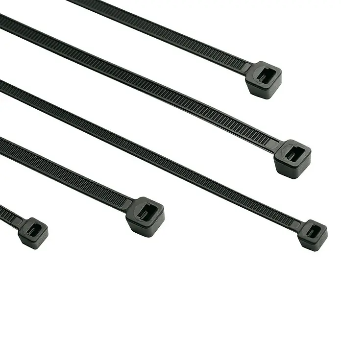 Index Bridas para cables de Nylon - An x L: 48 x 250 mm, Plástico, Negro - Primer plano de bridas de plástico negras de diferentes tamaños dispuestas sobre un fondo blanco.