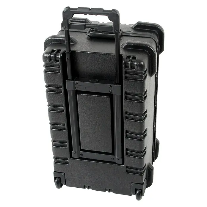 Hepco & Becker Werkzeugkoffer Chicago Case 5540 - L x B x H: 420 x 670 x 340 mm, High Density Polyethylen (HDPE) - Das Bild zeigt einen robusten schwarzen Rollkoffer mit Teleskopgriff, ideal für den sicheren Transport von Equipment.