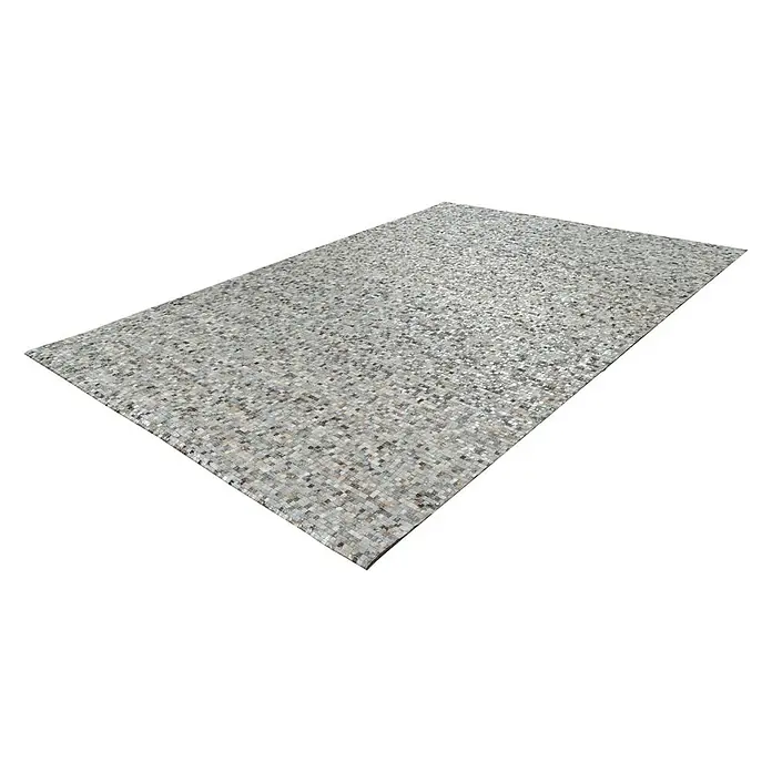 Kayoom Lederteppich Finish - Grau/Silber, 170 x 120 cm, 100 % Leder - Nahaufnahme einer rechteckigen Mosaikfliese mit schimmernden weißen, grauen und braunen Farbtönen, die ein elegantes Dekorationsstück hervorhebt.