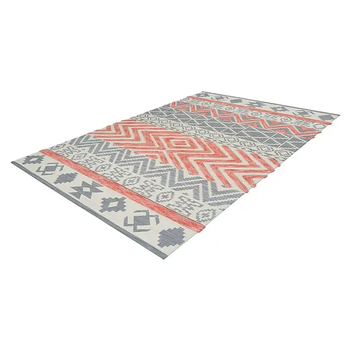 Kayoom Flachgewebeteppich Ethnie I - Grau/Rot, 290 x 200 cm, 100 % Baumwolle - Ein rechteckiger Teppich mit einem geometrischen Muster in Grau, Weiß und Pfirsich, der einen Hauch von modernem Stil in jeden Raum bringt.