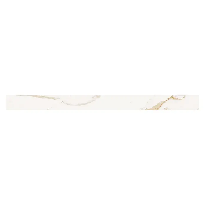 Atlas Concorde Solution Marble Vison Sockelfliese Calacatta Caldo - 7,2 x 60 cm, Weiß, Glänzend - Eine elegante Marmorplatte in Weiß und Gold. Die Farben harmonieren perfekt und erzeugen einen luxuriösen Effekt.