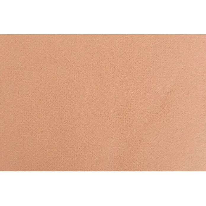 Windhager Winterschutzvlies - L x B: 5 x 1,5 m, Beige, 25 g/m², 1 Stk. - Nahaufnahme eines apricotfarbenen Lederbezuges mit feiner Narbenstruktur, ideal für Möbel oder Accessoires.