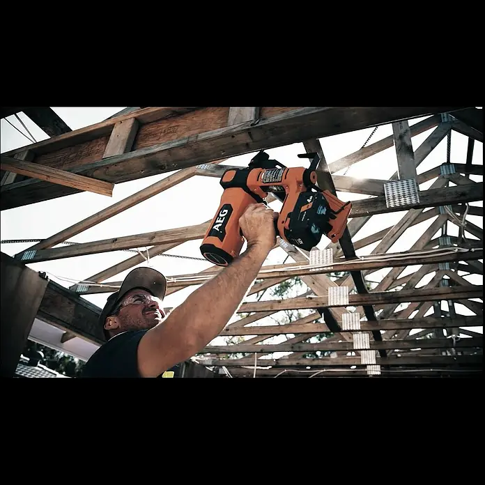 AEG Pro 18V Akku-Nagler B18FN10-0 - 18 V, Ohne Akku, Länge Nagel: 50 mm - 90 mm - No More Gas Cartridges or Bulky Hoses. Introducing the PRO18V 10Ga 34 Framing Nailer