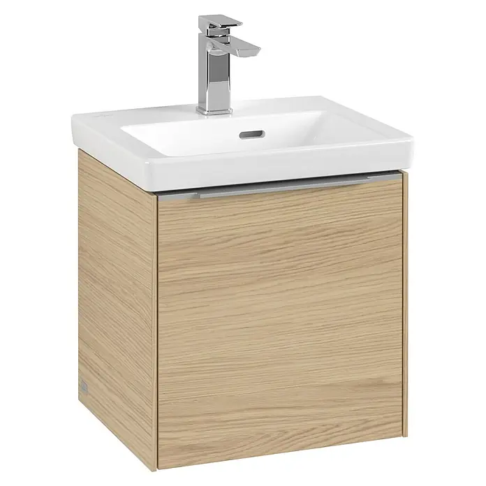 Villeroy & Boch Subway 3.0 Waschbeckenunterschrank - Nordik Oak, Anzahl Türen: 1 Stk., Farbe Griff: Aluminium glänzend, B x T x H: 42,3 x 37,8 x 42,9 cm, DIN Anschlag: Rechts - Waschtischunterschrank mit hellem Holzdekor und modernem Wasserhahn. Das schlichte Design integriert sich perfekt in jedes Badezimmer.