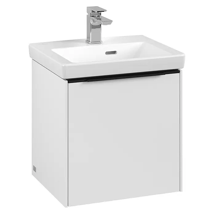 Villeroy & Boch Subway 3.0 Waschbeckenunterschrank - Pure White, Anzahl Türen: 1 Stk., Farbe Griff: Volcano Black, B x T x H: 42,3 x 37,8 x 42,9 cm, DIN Anschlag: Links - Ein moderner weißer Waschtisch mit einem glänzenden Wasserhahn. Das schlichte Design und die klaren Linien passen perfekt in jedes Badezimmer.