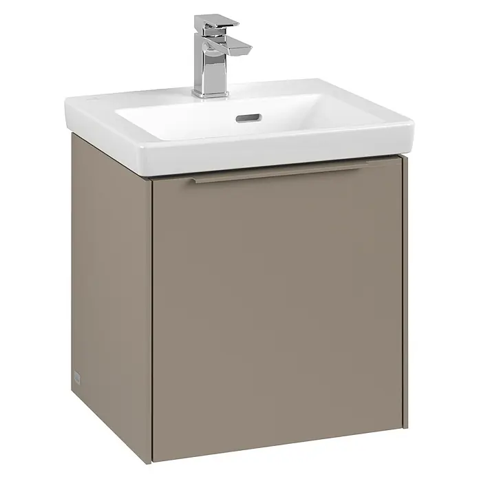 Villeroy & Boch Subway 3.0 Waschbeckenunterschrank - Taupe, Anzahl Türen: 1 Stk., Farbe Griff: Monochrom, B x T x H: 42,3 x 37,8 x 42,9 cm, DIN Anschlag: Links - Ein moderner Waschtischunterschrank in Taupe mit einem Aufsatzwaschbecken in Weiß und einer Armatur in Chrom.