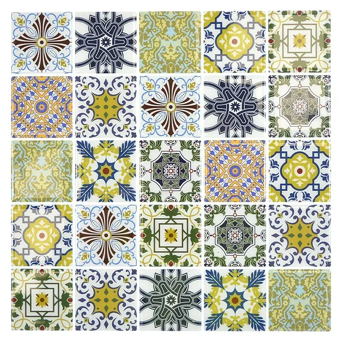 Selbstklebemosaik SVM RETRO - 25,5 x 25,5 cm, Mehrfarbig, Glänzend - Nahaufnahme von dekorativen Vintage-Fliesen mit verschiedenen floralen Mustern und Farbkombinationen für Wand- oder Bodengestaltung.