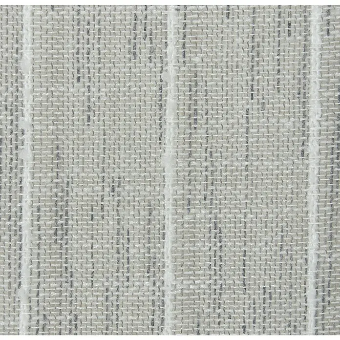 Elbersdrucke Schlaufenschal Melody - B x H: 140 x 255 cm, 100 % Polyester, Grau - Nahaufnahme eines Gewebes mit vertikalen Streifen in Grau- und Weißtönen, das eine feine Textur und interessante Details zeigt.