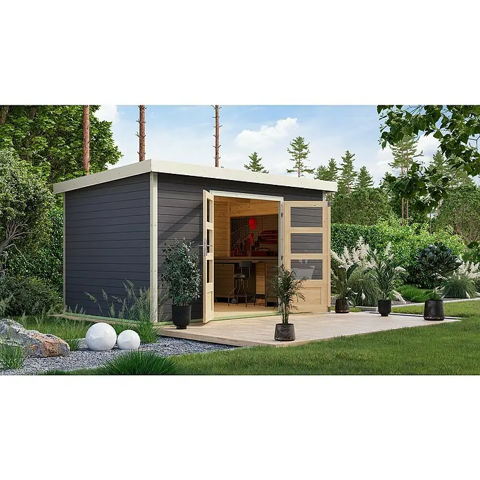 Karibu Gartenhaus Pluto 7 B - Außenmaß inkl. Dachüberstand (B x T): 390 x 273 cm, Holz, Terragrau/Weiß - Das Bild zeigt ein modernes Gartenhaus mit geöffneten Türen, umgeben von Pflanzen und einer gepflegten Rasenfläche. Das Haus bietet viel Stauraum.