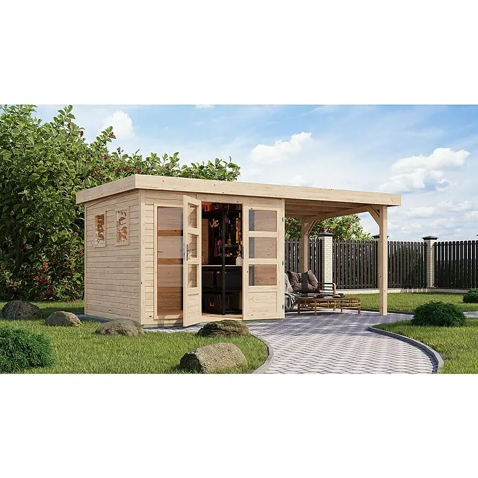 Karibu Gartenhaus Lahar - Außenmaß inkl. Dachüberstand (B x T): 491 x 262 cm, Holz, Naturbelassen, Mit Seitendach - Helles Holzgartenhaus mit offener Veranda und Werkzeuglagerung, umgeben von Grün und Steinen.
