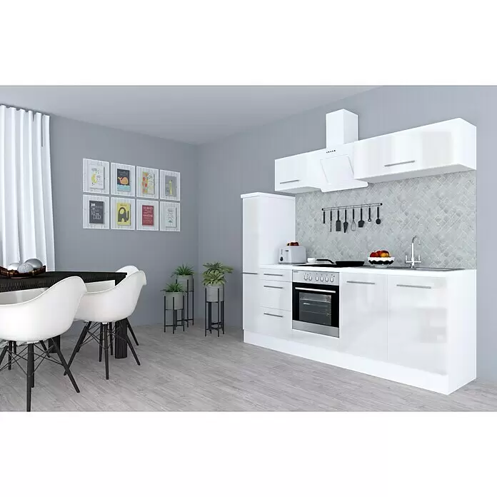 Respekta Premium Composición de cocina Amanda Alto - Ancho: 240 cm, Blanco, Con electrodomésticos - Cocina y comedor modernos con muebles de cocina blancos brillantes, horno y fregadero integrados, una mesa de comedor oscura y sillas blancas.