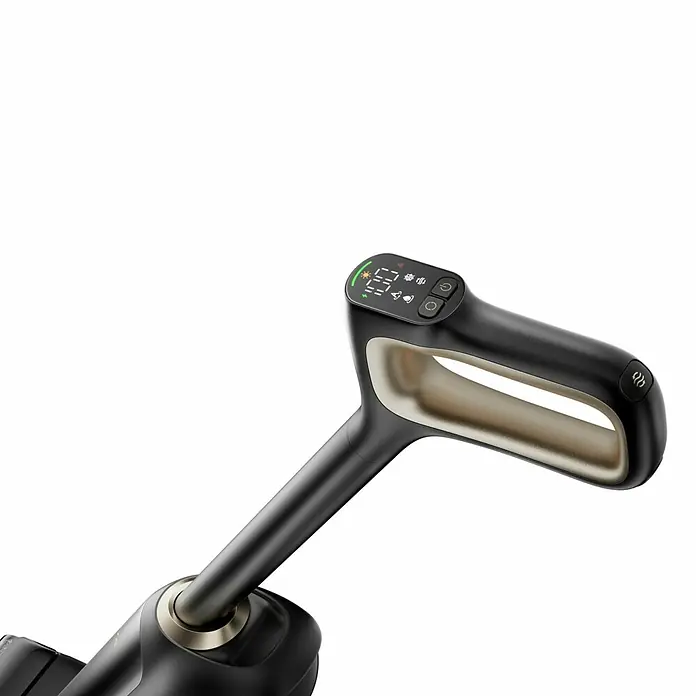 Mova Akku-Nass-Trockensauger M10 - Saugkraft: 18.000 Pa, Akkulaufzeit: 40 min, Wassertankvolumen: 0,8 l - Nahaufnahme des schwarzen und goldfarbenen Dyson Staubsaugergriffs mit digitaler Anzeige.