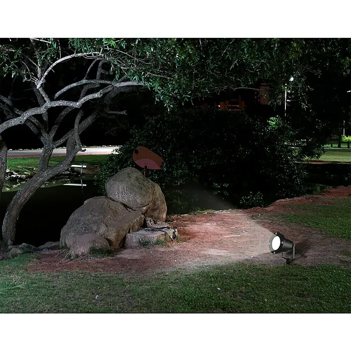 Starlux Splash LED-Gartenstrahler3 W, Schwarz, IP44, LED - Diese fokussierte Gartenleuchte sorgt für stimmungsvolle Beleuchtung und setzt Akzente in jedem Außenbereich. Perfekt für Garten, Terrasse und Co.