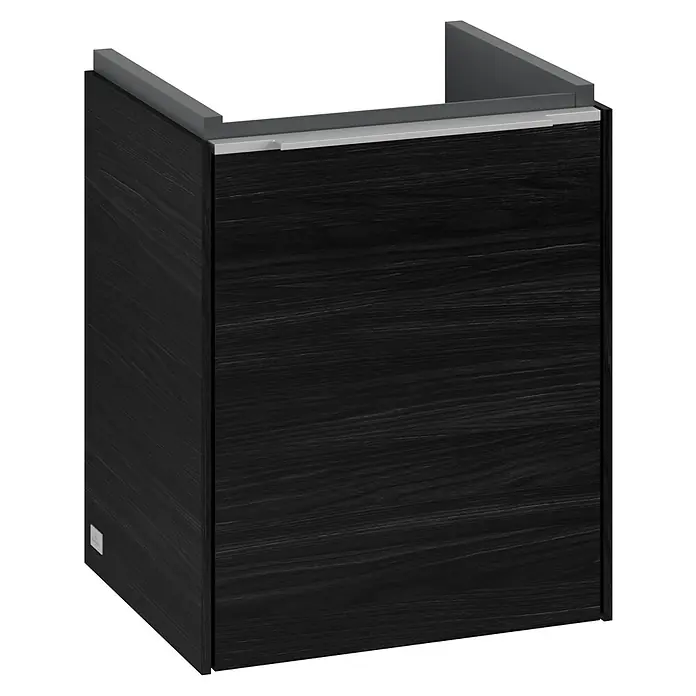 Villeroy & Boch Subway 3.0 Waschbeckenunterschrank - Black Oak, Anzahl Türen: 1 Stk., Farbe Griff: Aluminium glänzend, B x T x H: 35,1 x 30,9 x 42,9 cm, DIN Anschlag: Links - Elegantes Waschbeckenunterschrank-Design in dunklem Holz mit geradlinigen, modernen Akzenten für ein stilvolles Badezimmer.